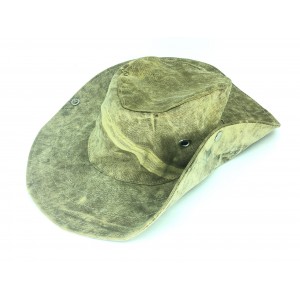 Australian hat from recicled truck´s cover canvas