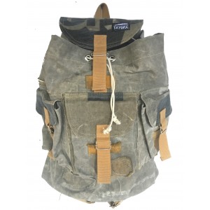 "Hunter" Backpack made out of recicled truck´s cover canvas